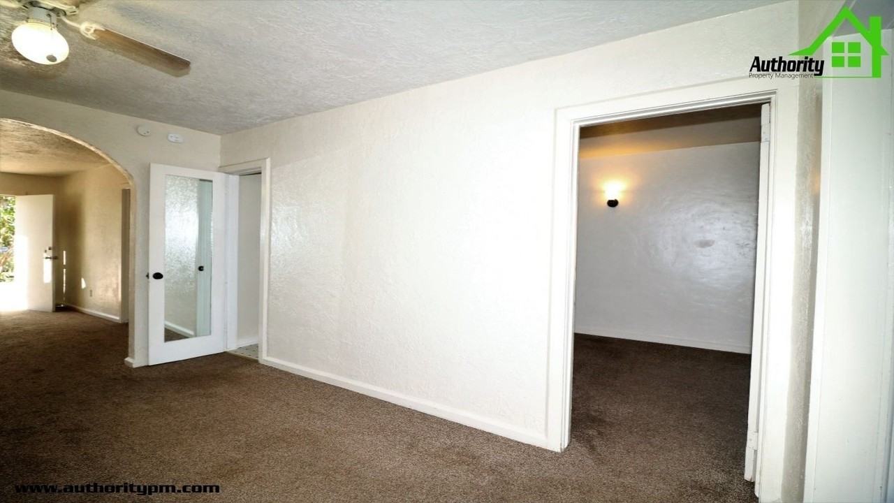 1137 Magnolia Ave - Photo 7 of 20