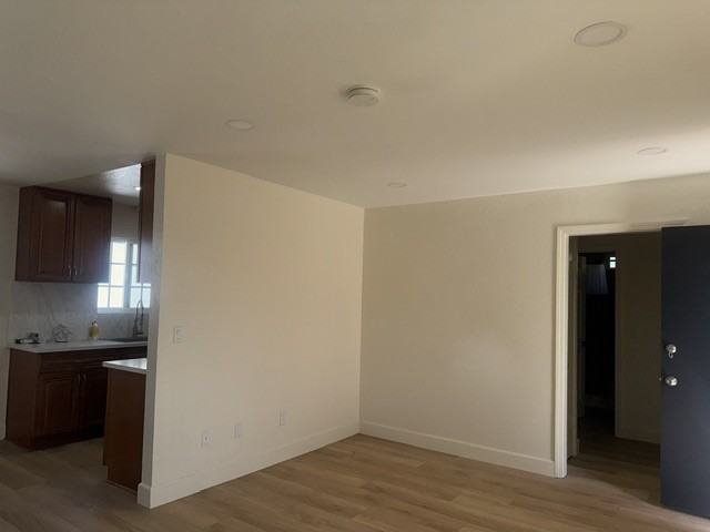 225 W Santa Barbara St #C - Photo 5 of 17