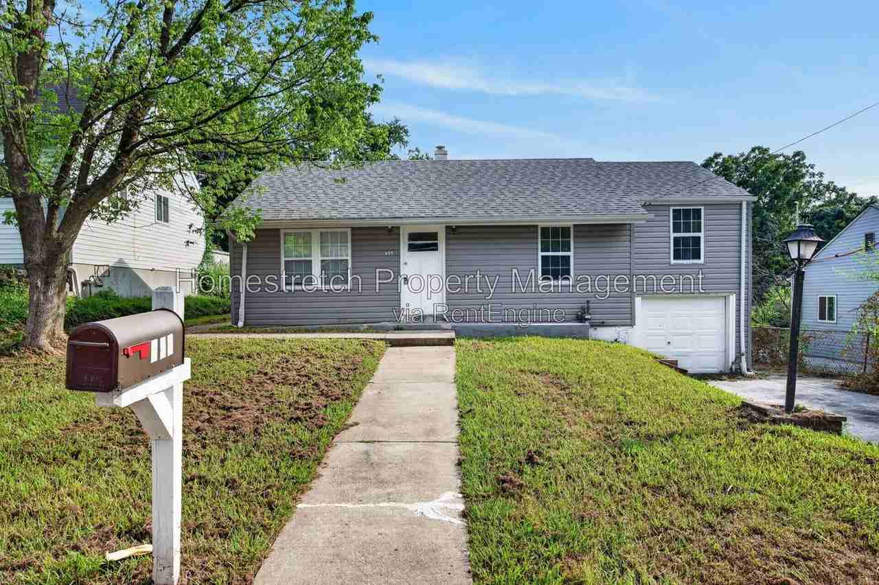 452 Bluff Dr - Photo 2 of 28