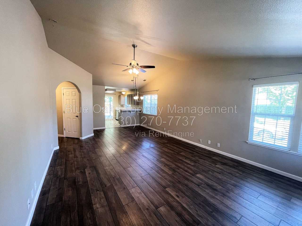 3079 Boulder Dr - Photo 2 of 13