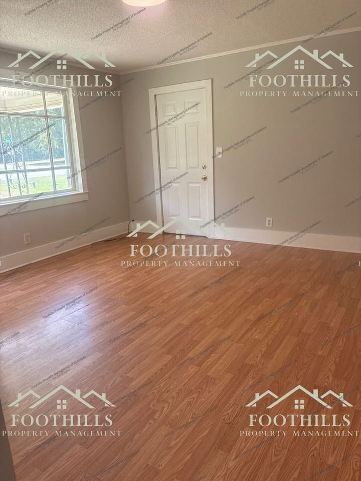 3535 Keys St - Photo 2 of 10