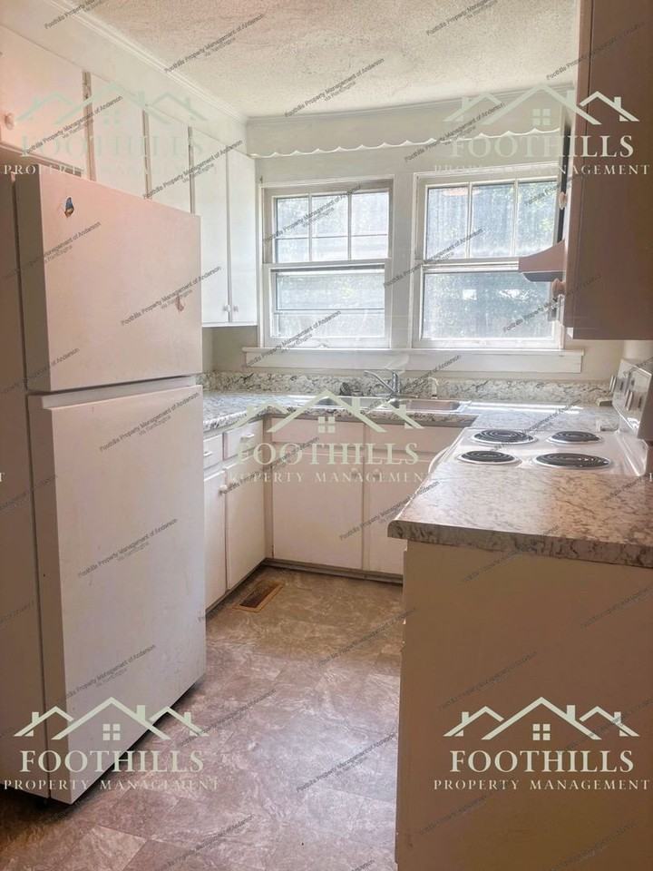 3535 Keys St - Photo 4 of 10