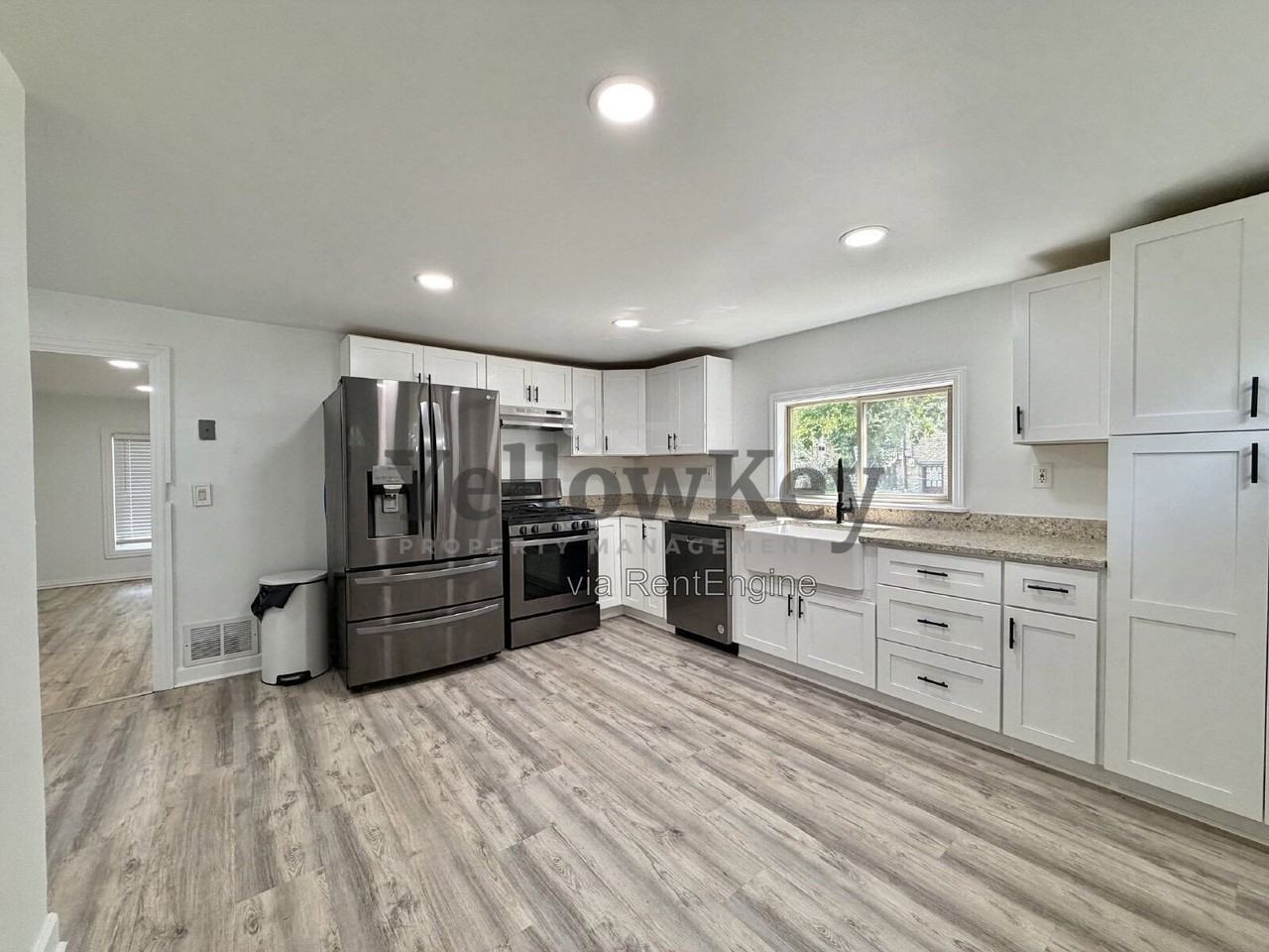 121 S 4th St - Photo 2 of 10