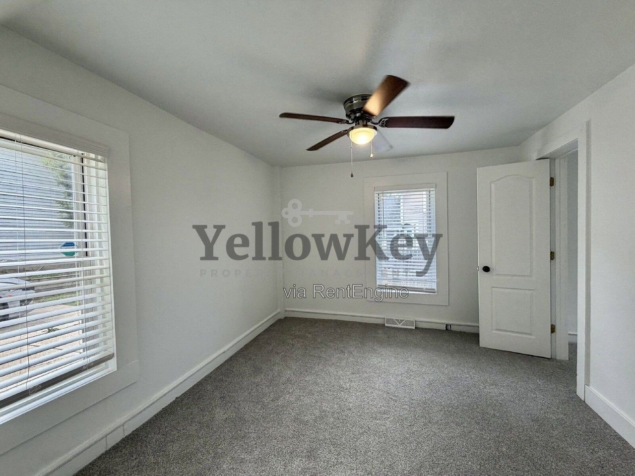 121 S 4th St - Photo 6 of 10