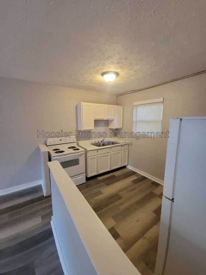1254 W 23rd St #12 - Photo 7 of 25
