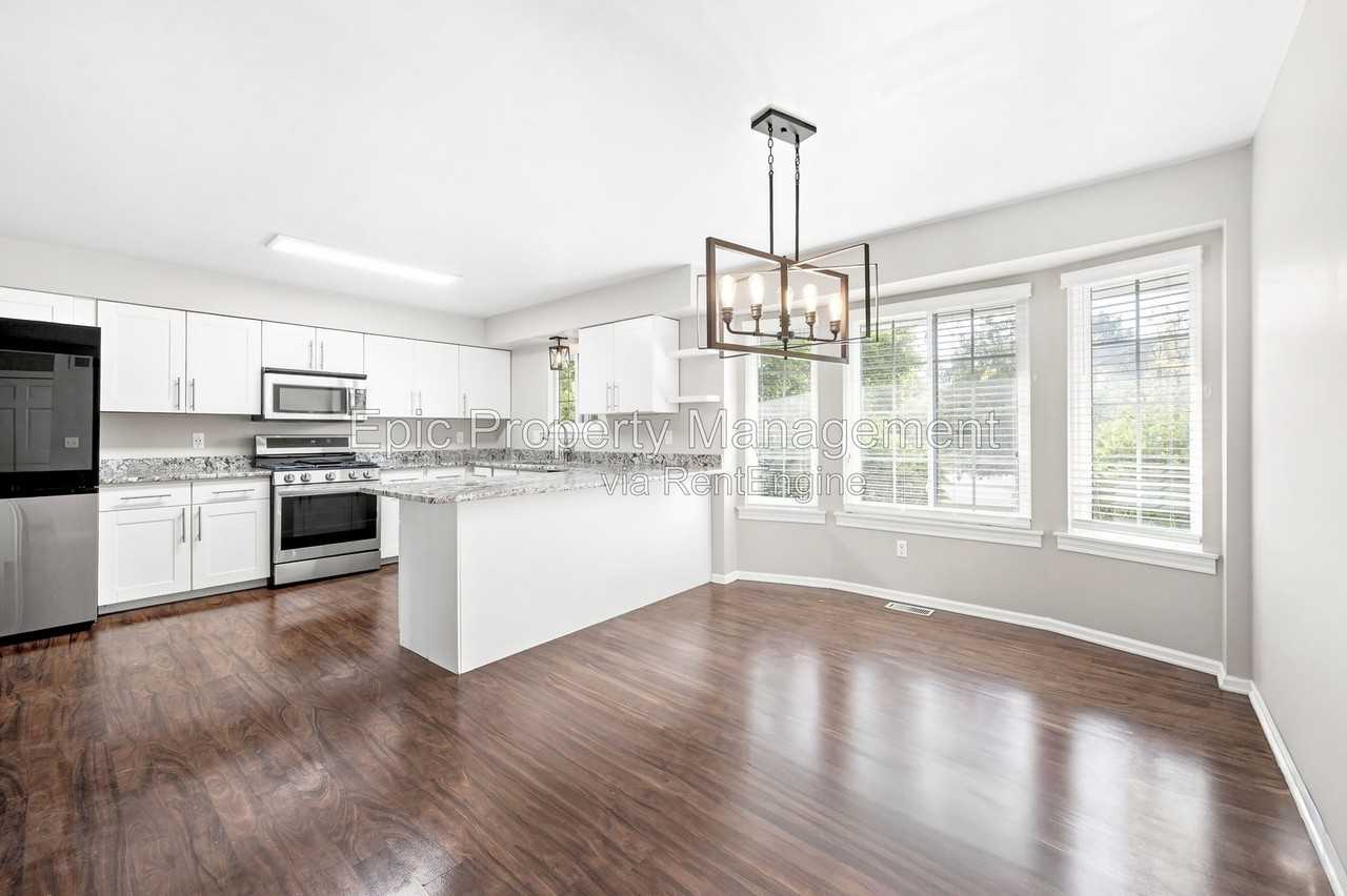 2233 Brookhaven Rd - Photo 4 of 18