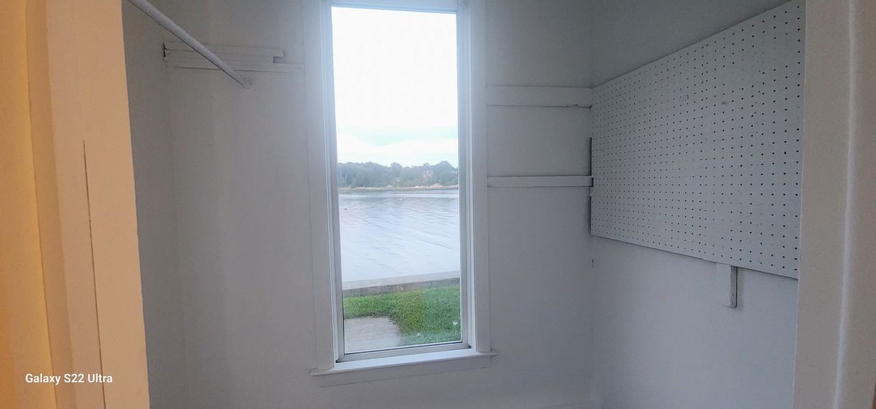 189 Shore Dr - Photo 4 of 23