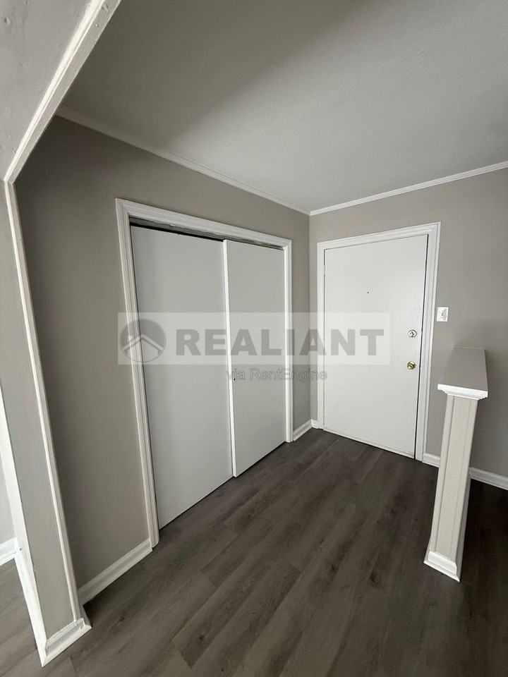 1708 Jennifer Rd #A5 - Photo 6 of 20