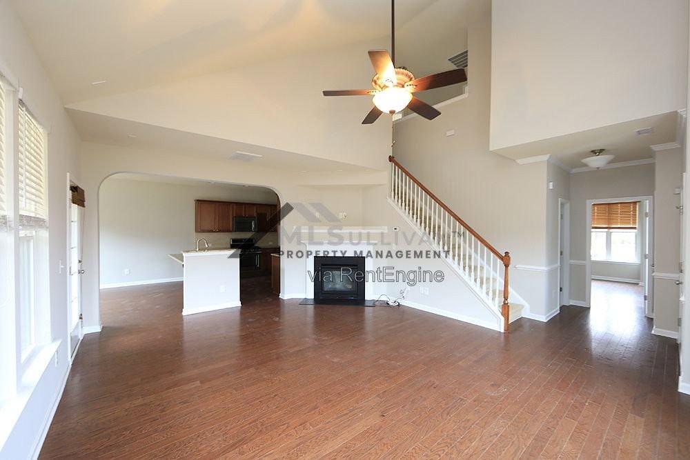 1112 Garden Square Ln - Photo 5 of 22