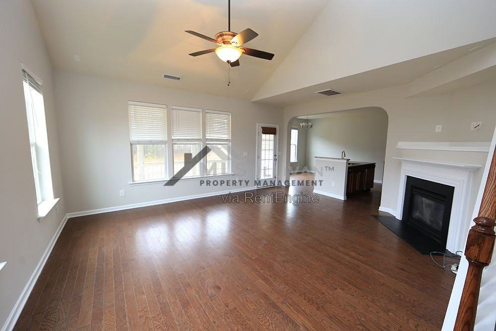 1112 Garden Square Ln - Photo 7 of 22