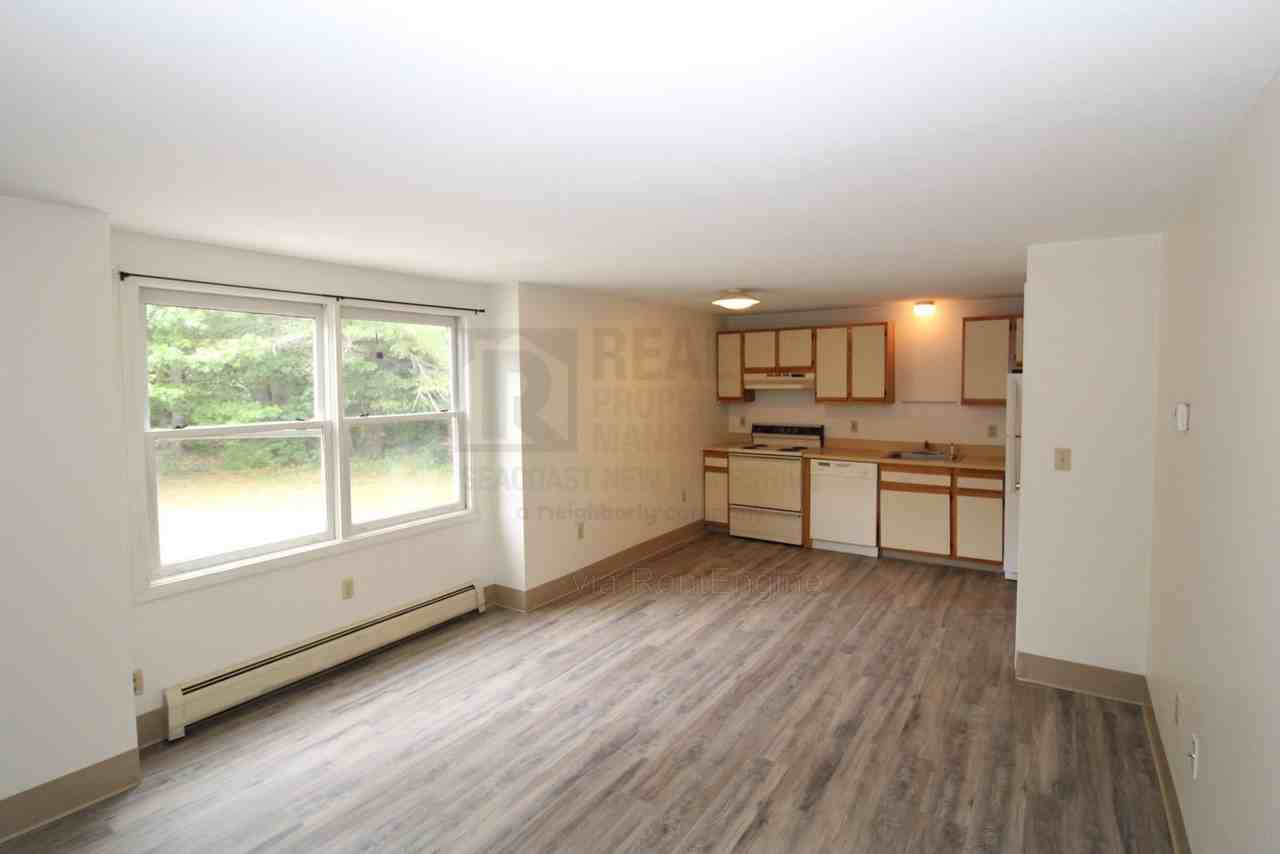 28 Ivy Ln #4 - Photo 5 of 21