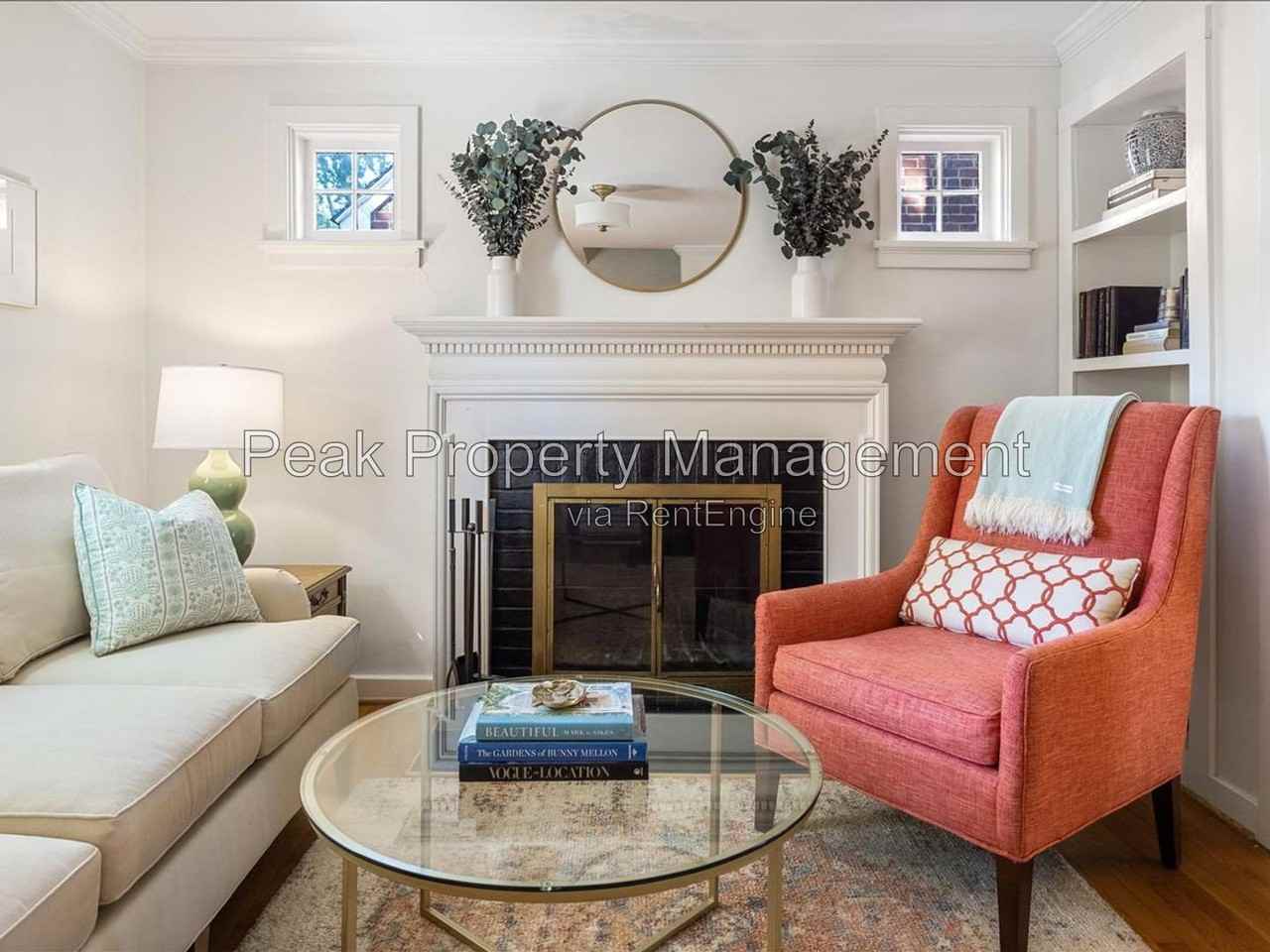 3908 Kensington Ave - Photo 6 of 24