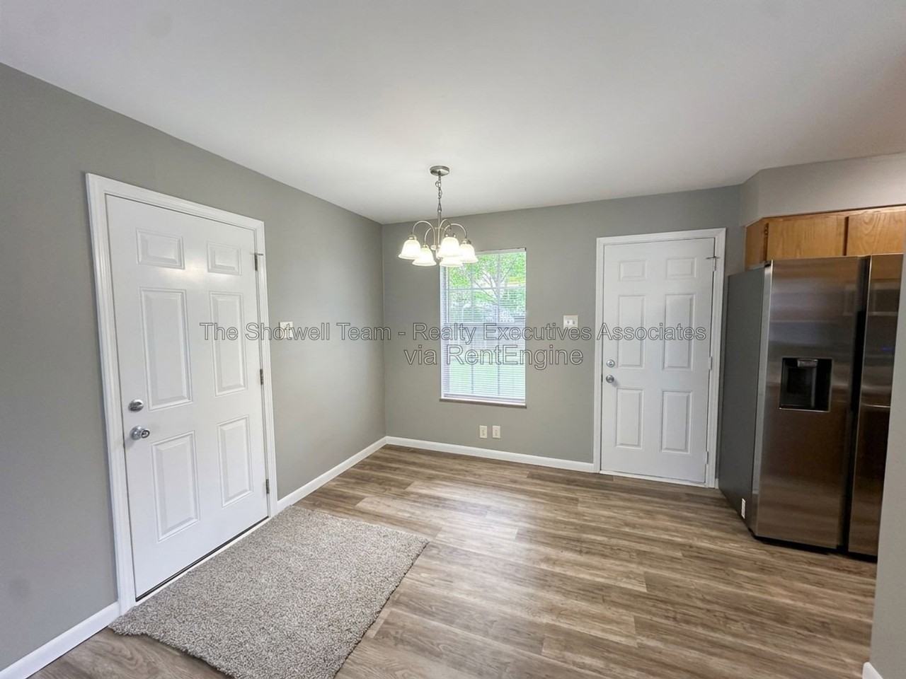 1108 Ruskin Dr - Photo 4 of 16