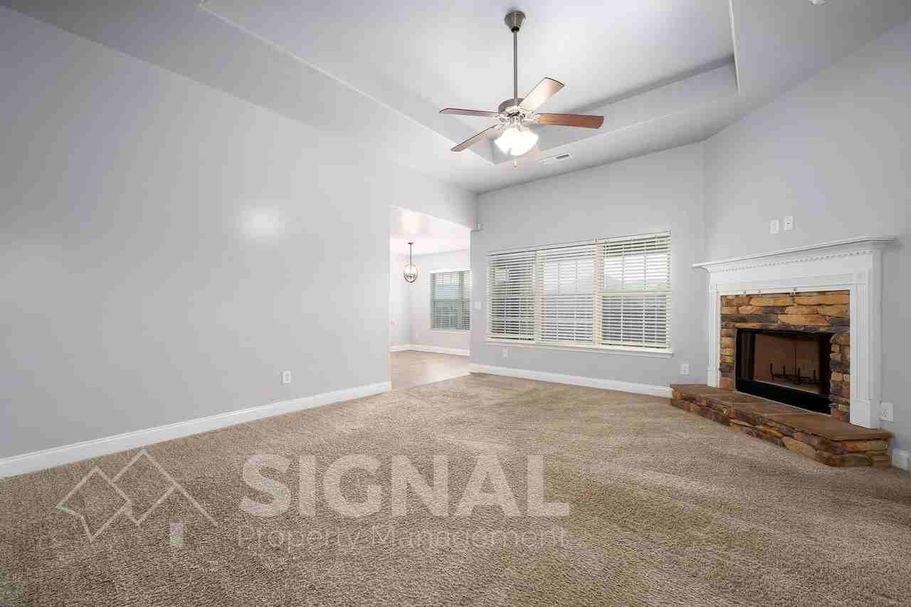 473 River Crest Dr N - Photo 6 of 32