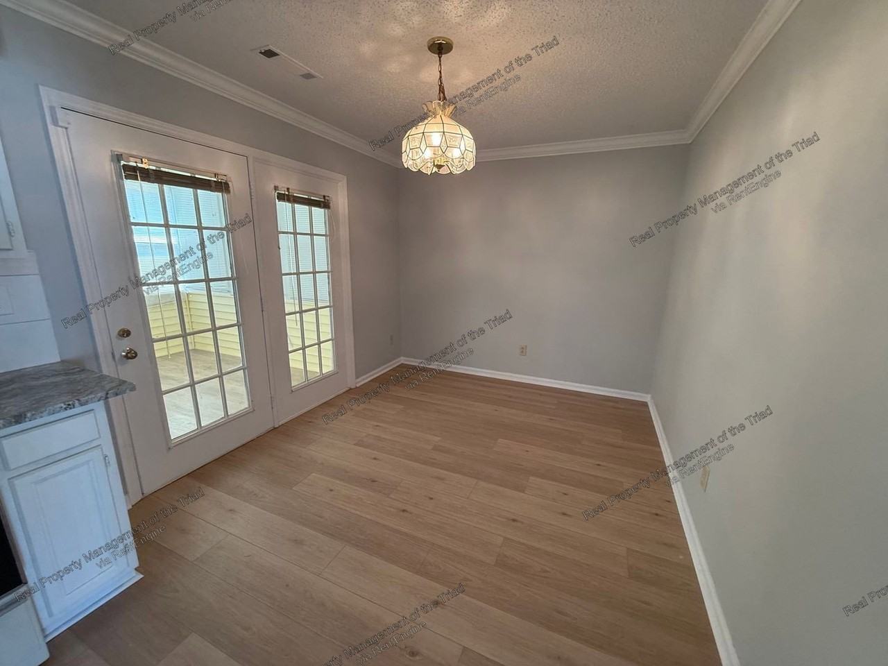 127 Edgedale Ct - Photo 4 of 18
