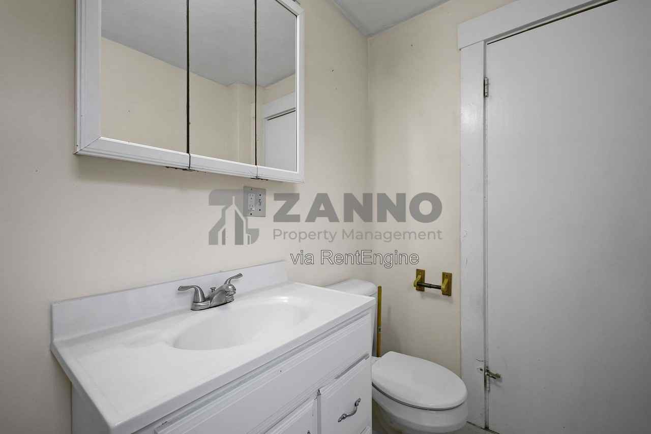 535 Washington St #3 - Photo 5 of 32