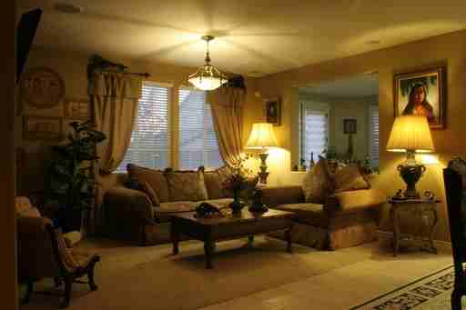 5206 Village Green Ln - Photo 3 of 11