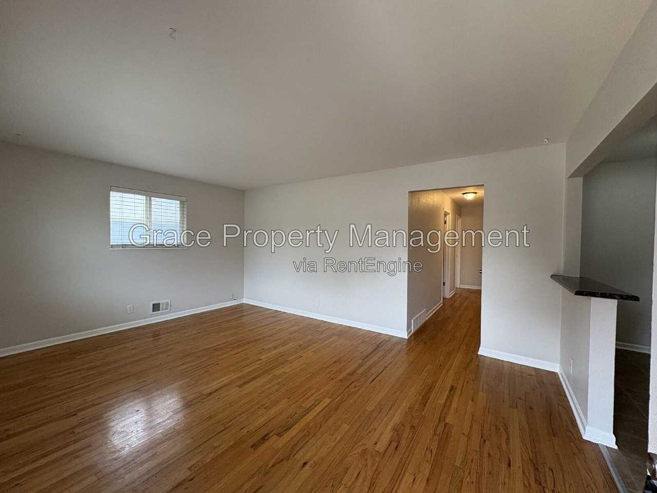 1540 E 112th Pl - Photo 3 of 22