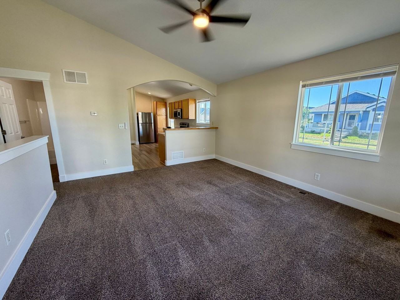 4334 Pennyroyal Ln - Photo 5 of 28
