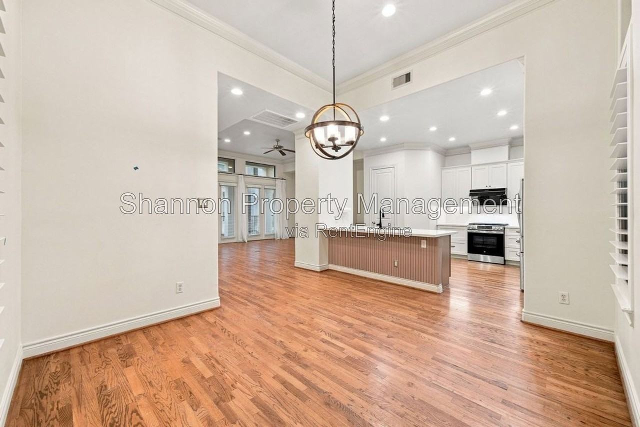 9609 Pemberton Crescent Dr - Photo 6 of 24
