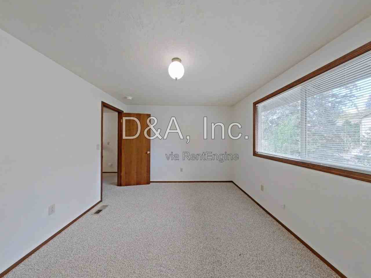 2675 Nw Ginseng Pl - Photo 7 of 18