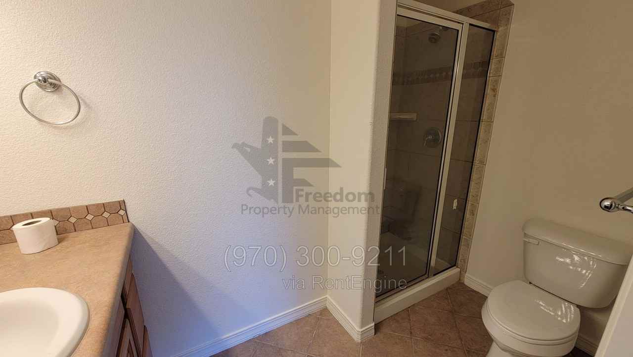 555 Garden Grove Ct - Photo 6 of 11