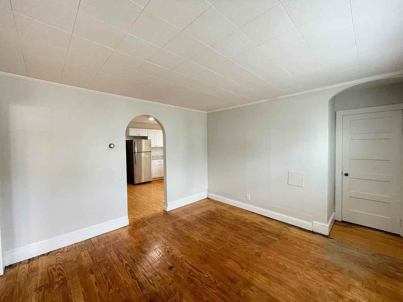 510 Montgomery St - Photo 7 of 21