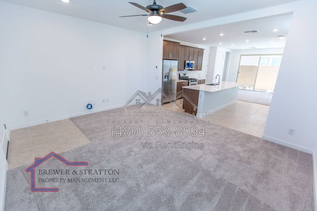 1097 E Chapman Dr - Photo 7 of 50