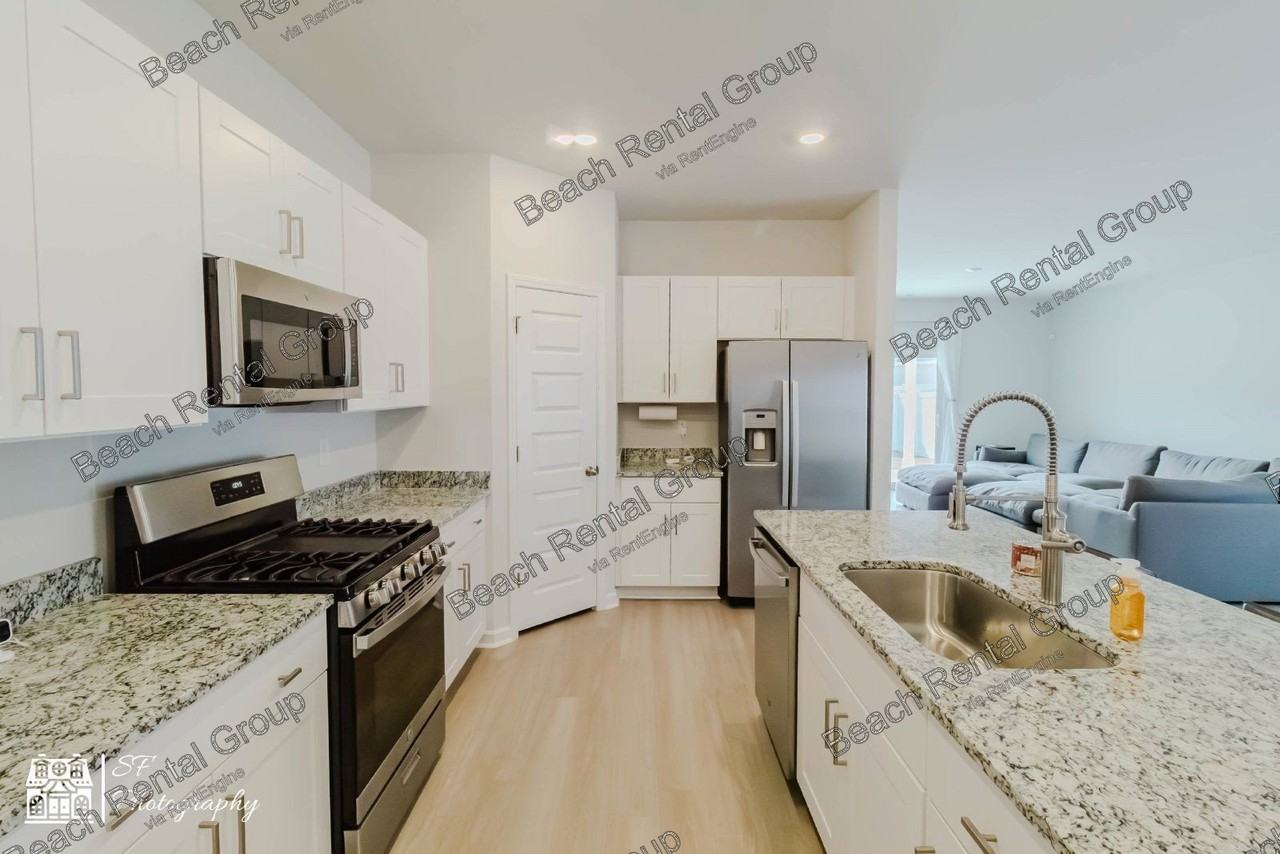 507 Havasu St - Photo 4 of 25