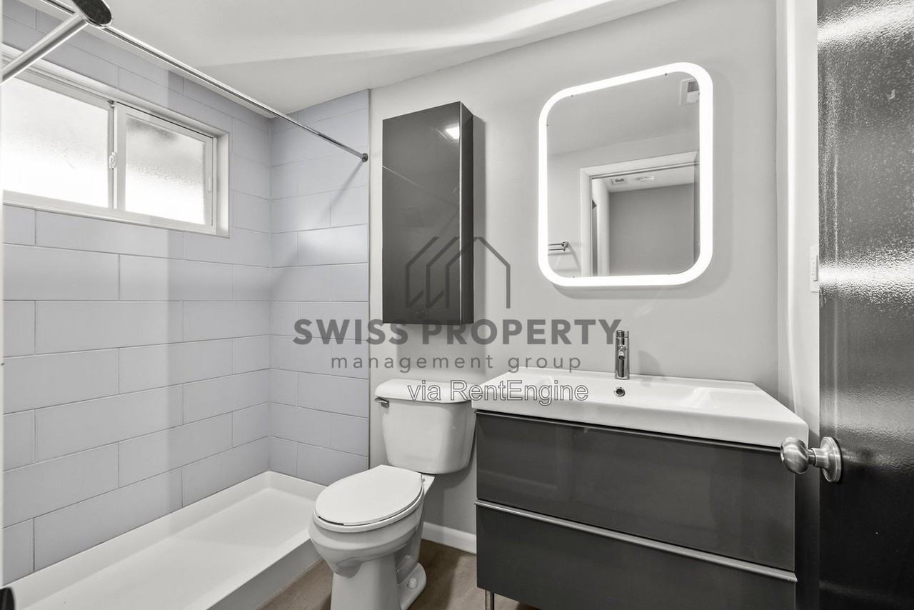 1155 Edgehill Rd #14 - Photo 7 of 18