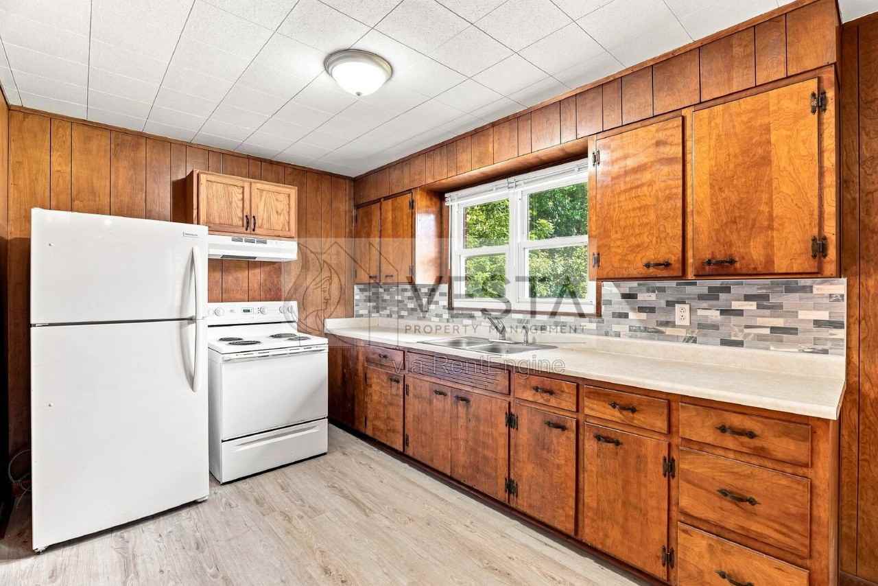 193 Old Howell Mill Rd #2 - Photo 4 of 21