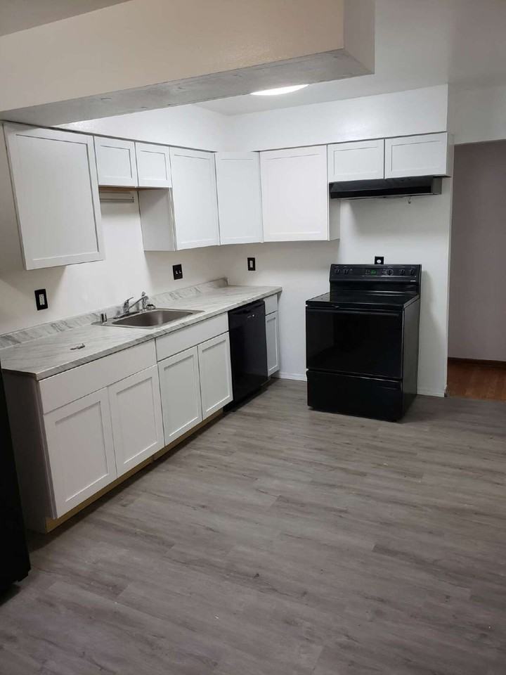 2925 Santa Fe Trl - Photo 2 of 8