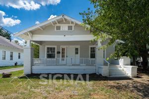 featured image of 412 12th St Sw