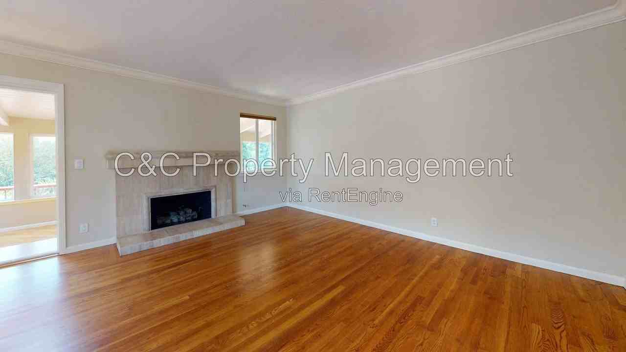 25 Ralston Dr - Photo 5 of 27