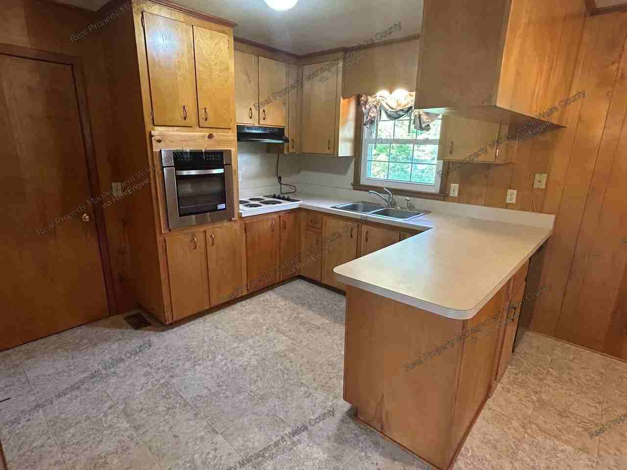7800 Penny Rd - Photo 3 of 43