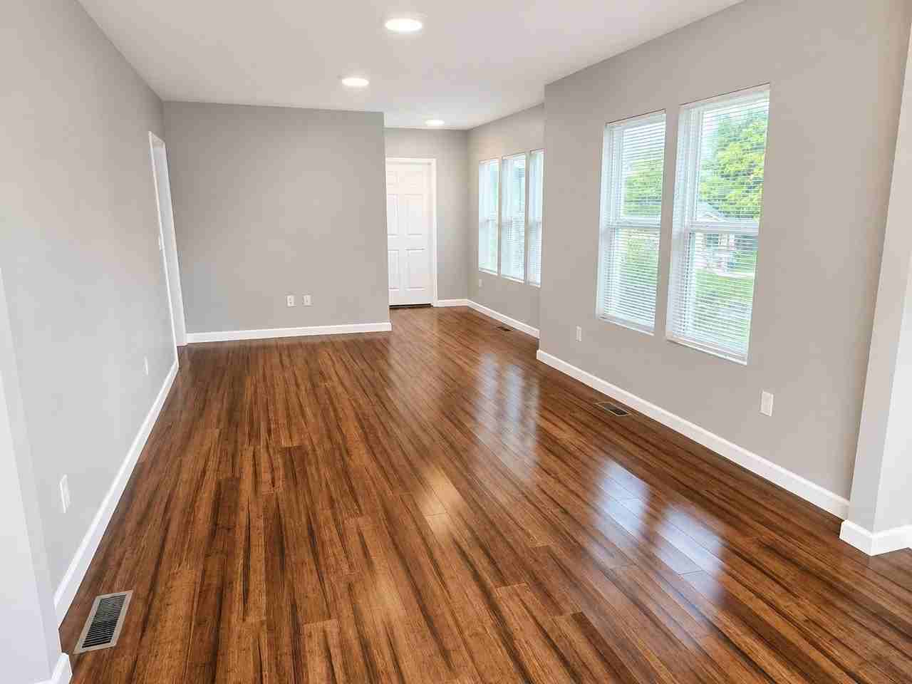 3117 Saint Paul St - Photo 3 of 16