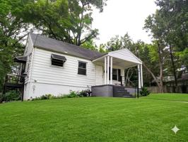 featured image of 19 N Harvey Ave