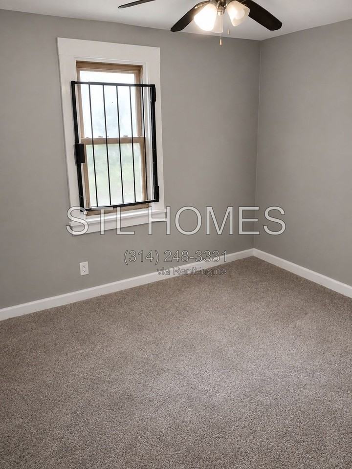19 N Harvey Ave - Photo 3 of 10