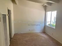 871 Hawthorne St #D - Photo 1 of 1