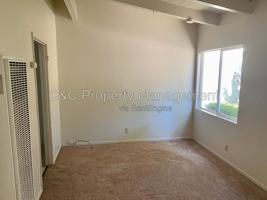 featured image of 871 Hawthorne St #D