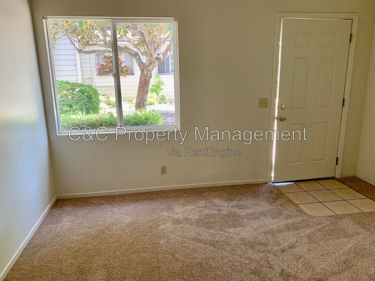 871 Hawthorne St #D - Photo 3 of 4