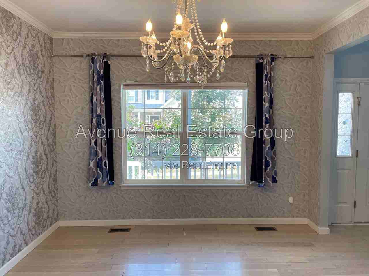 948 Meramec Grove Dr - Photo 4 of 27