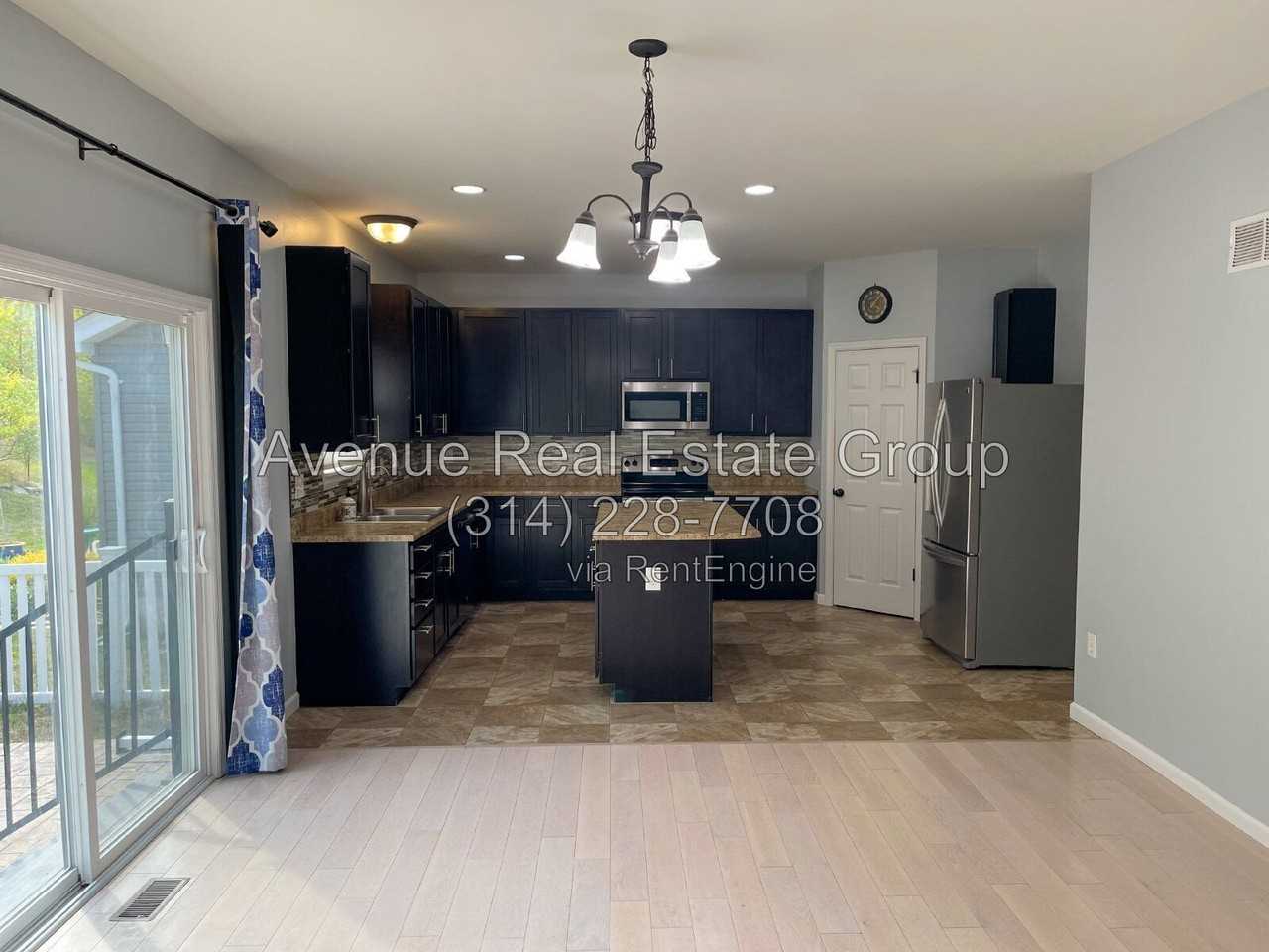 948 Meramec Grove Dr - Photo 6 of 27