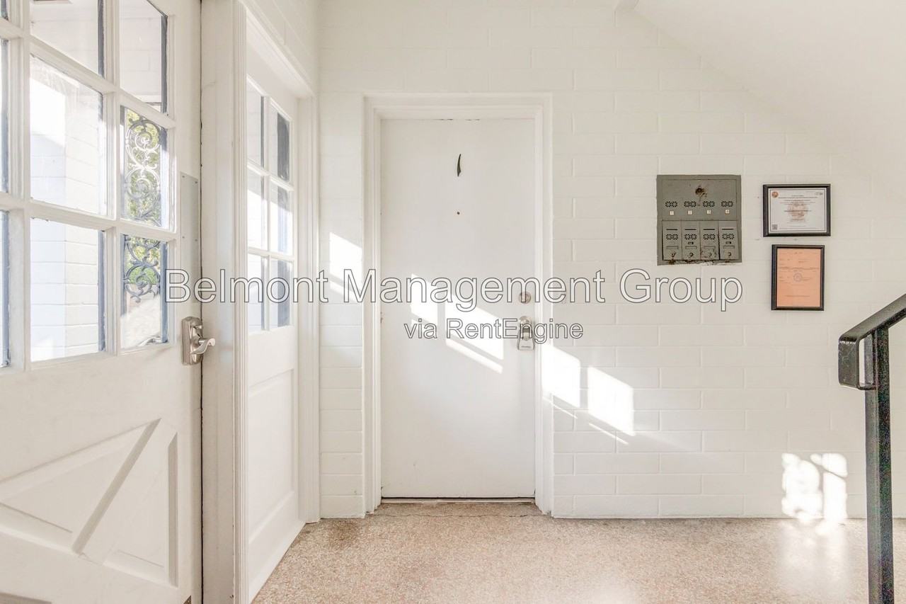94 Columbia St #1 - Photo 3 of 11