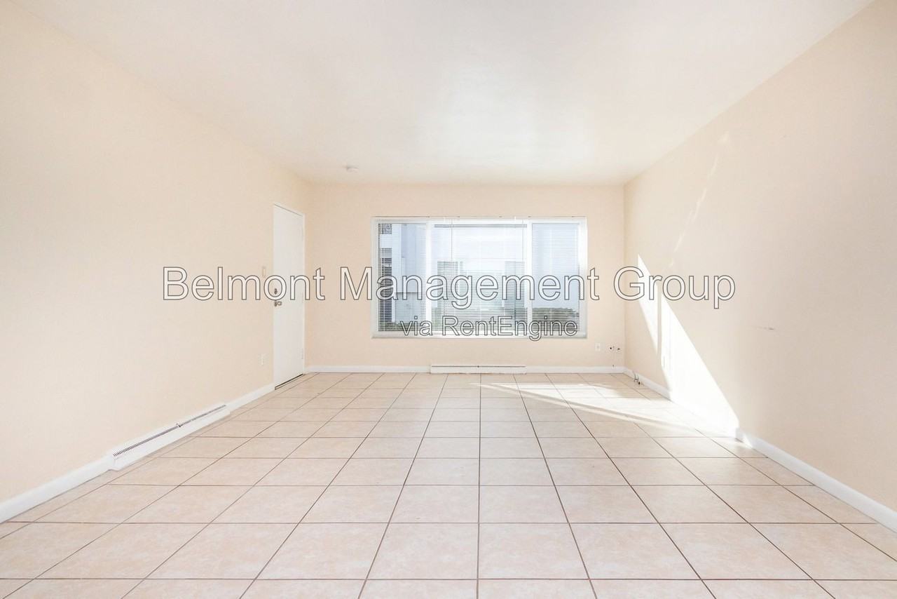 94 Columbia St #1 - Photo 4 of 11