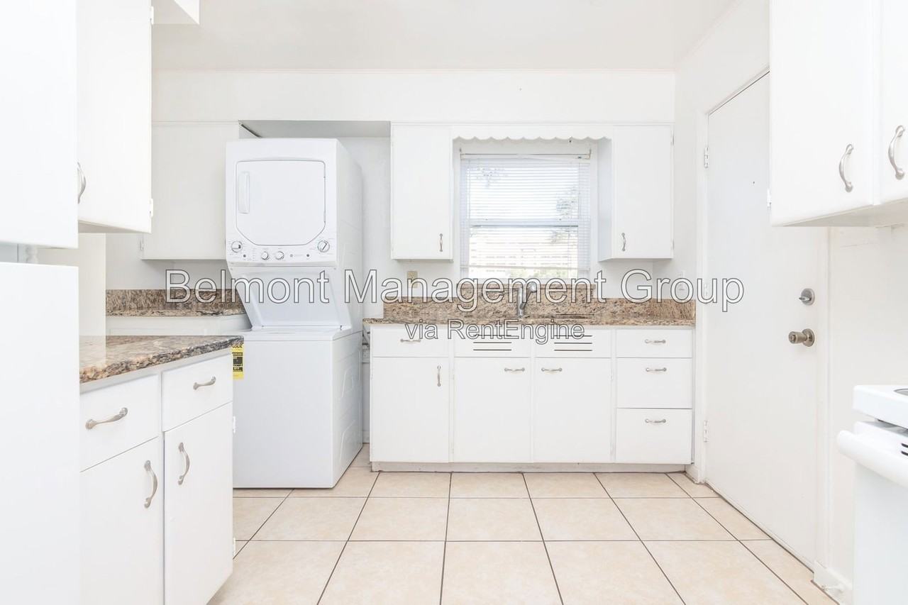 94 Columbia St #1 - Photo 7 of 11