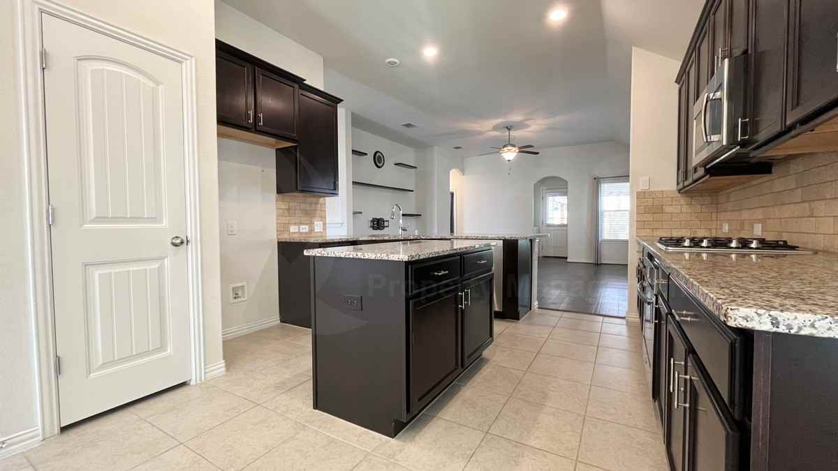 14816 Rocky Face Ln - Photo 6 of 33