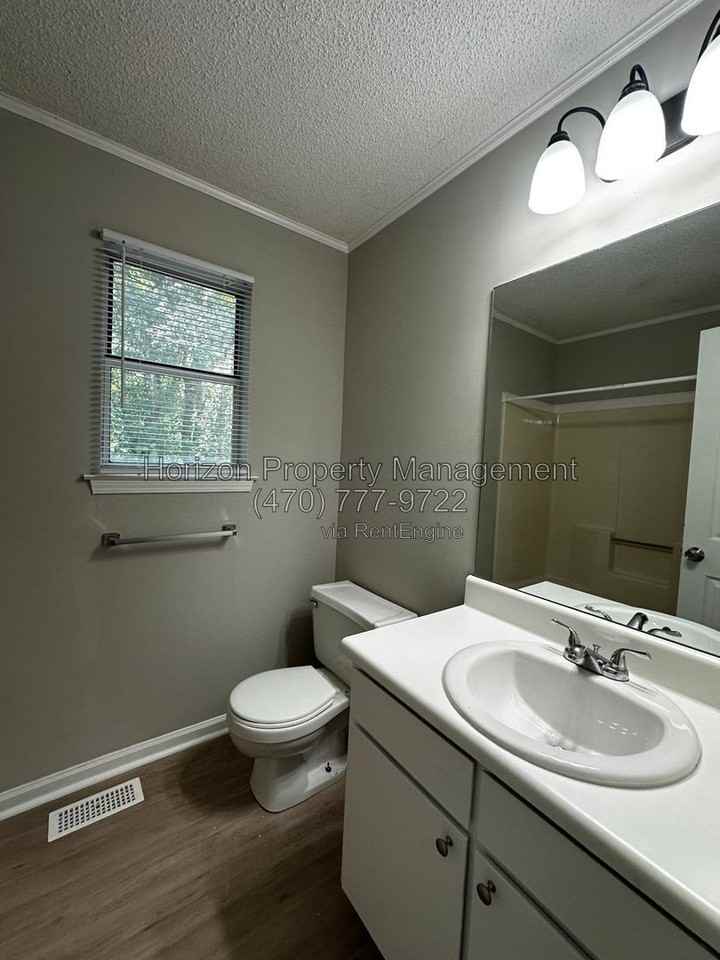 4078 Hidden Hollow Dr #B - Photo 7 of 24