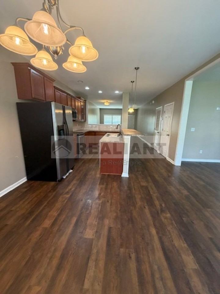 376 Kelli Rose Way - Photo 6 of 23