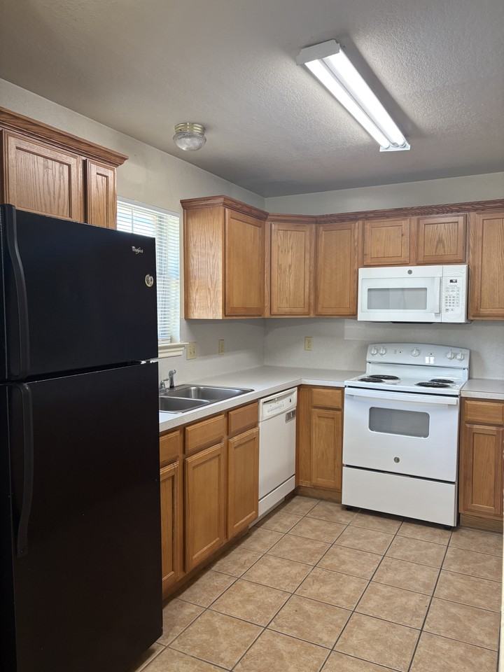 3751 Oldenburg Ln #3751 - Photo 5 of 26